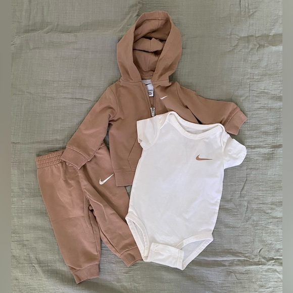 Nike sweatsuit and onesie - Picture 1 of 5